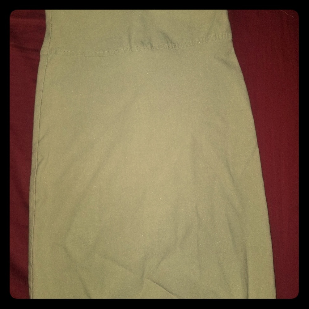 Beige pencil skirt